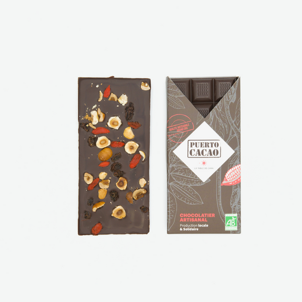 Tablette de chocolat noir aux baies de Goji, noisettes et raisins secs