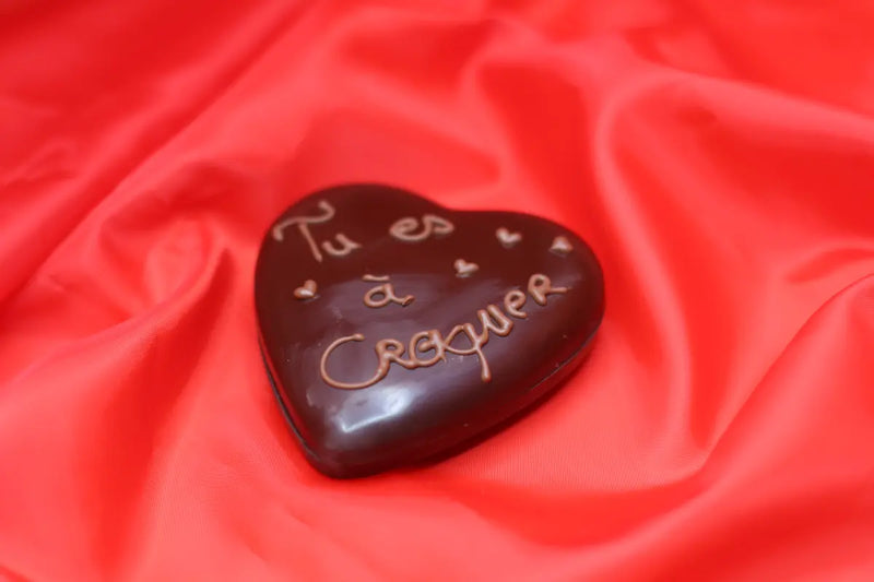 Coeur chocolat noir bio avec message de Saint-Valentin