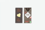 Tablettes de chocolat pour la Saint-Valentin avec incrustation de coeurs aux 2 autres chocolats.